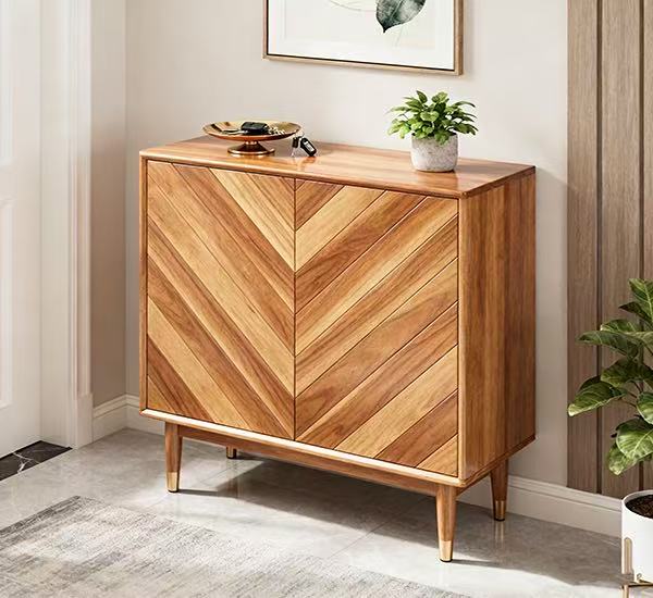 Barniz de nitrocelulosa ecológico y de fácil aplicación para muebles de madera